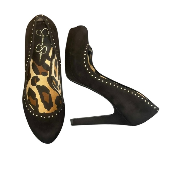 Jessica Simpson Debbie Platform
Studded Pumps 7.5B - Picture 1 of 10